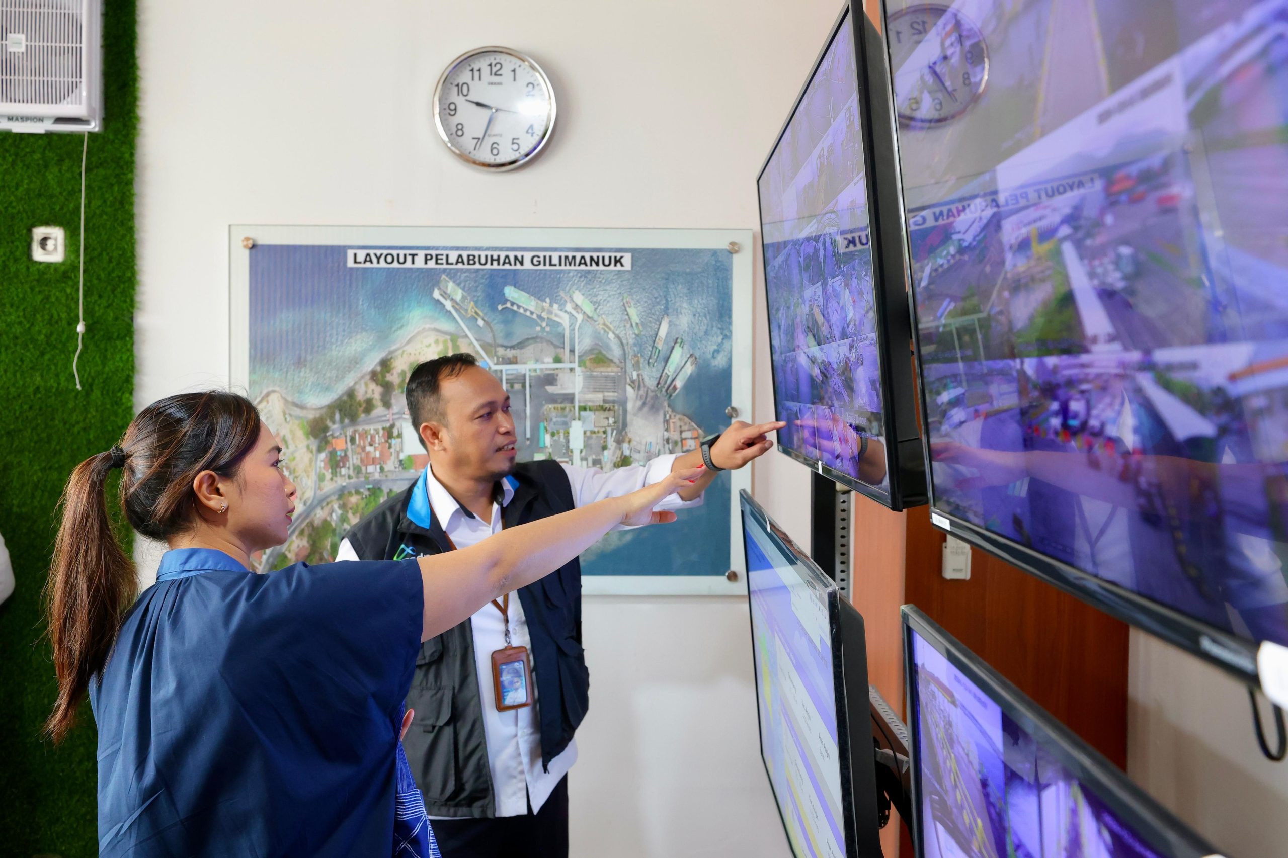 wamenpar-ni-luh-puspa-temukan-potensi-peningkatan-layanan-di-pelabuhan-ketapang-banyuwangi-jelang-nataru