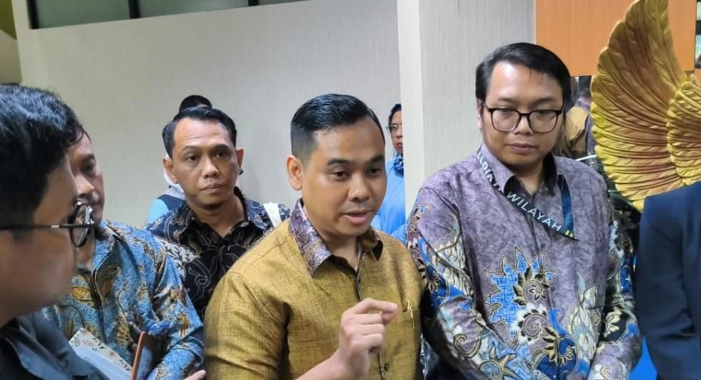 Universitas Pancasila Tegas dalam Kasus Dugaan Pelecehan: Edie Toet Diberhentikan